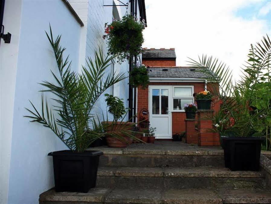 Laurels Oswestry Exterior foto